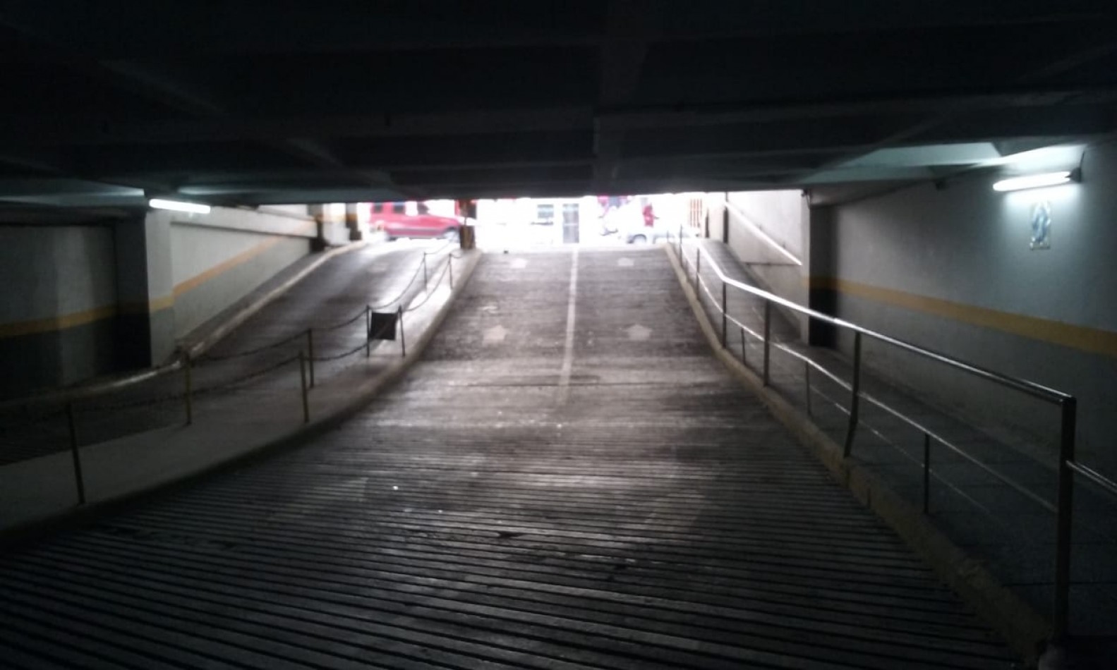 VENTA COCHERA ZONA CENTRICA 