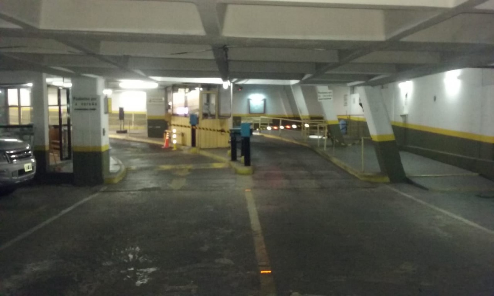 VENTA COCHERA ZONA CENTRICA 