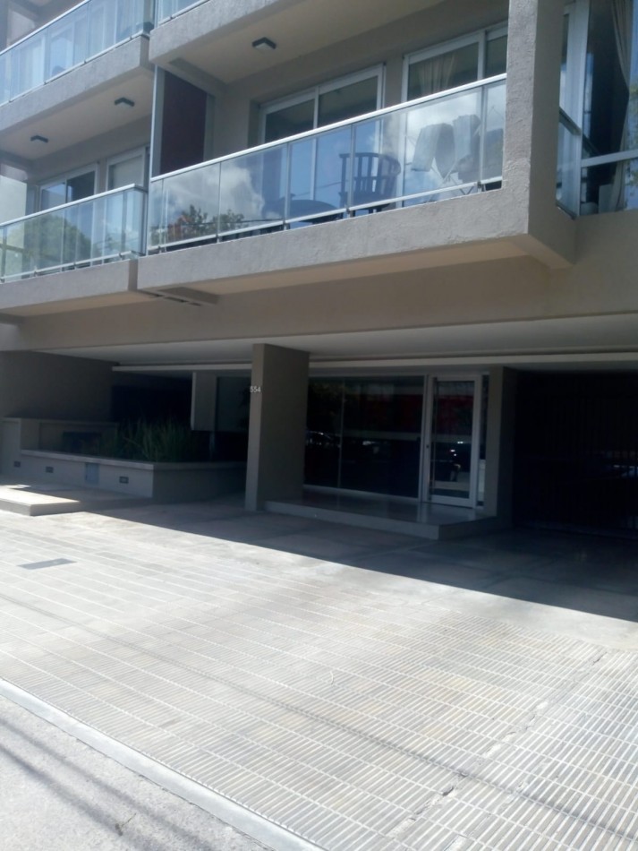 VENTA COCHERA B° POMPEYA . EDIFICIO LAS ALONDRAS II 