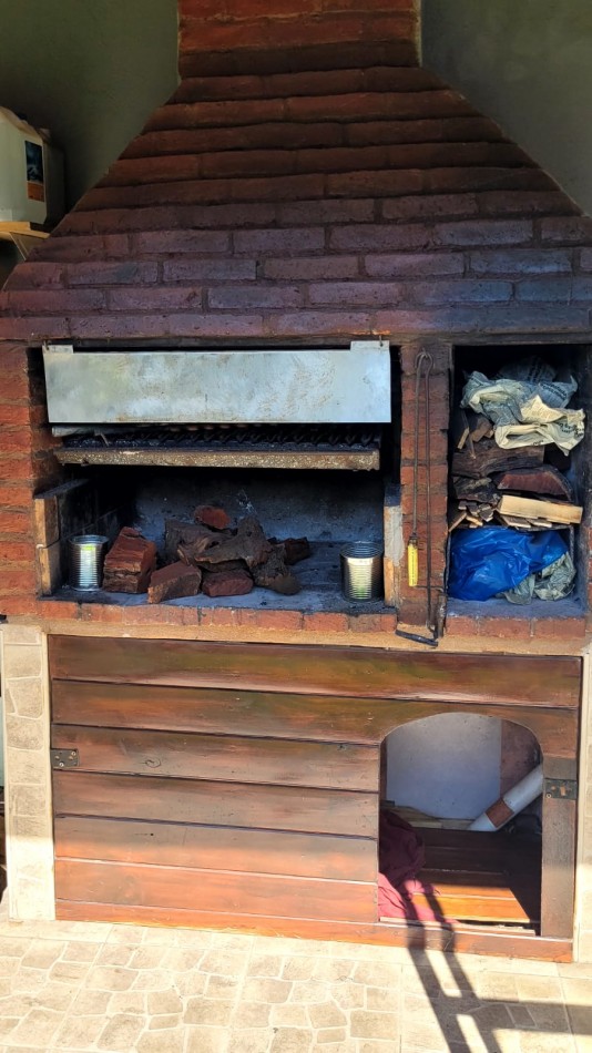 Casa 5 Ambientes con Parrilla y Piscina en Barrio San Patricio