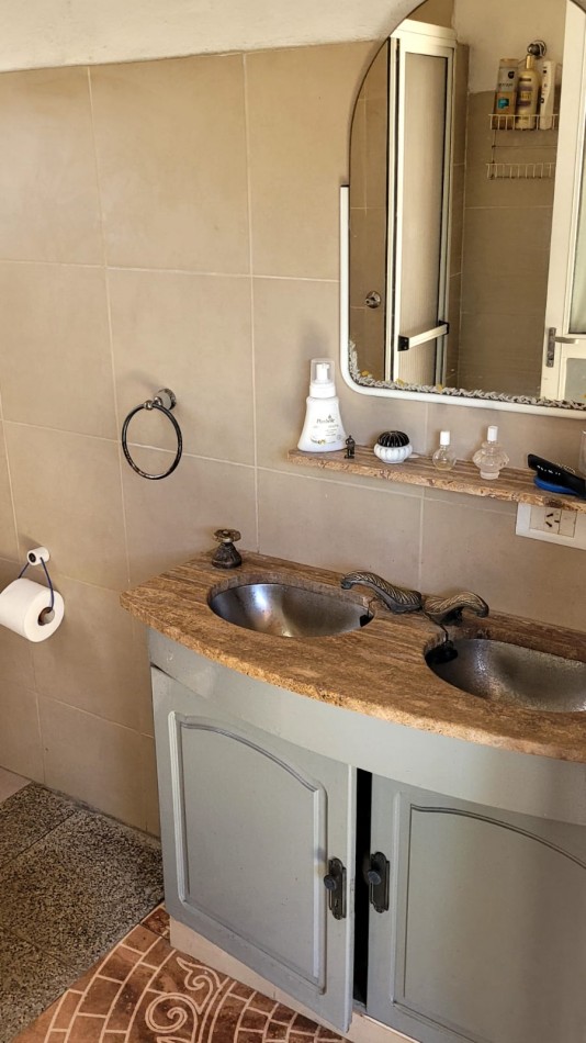 Casa 5 Ambientes con Parrilla y Piscina en Barrio San Patricio