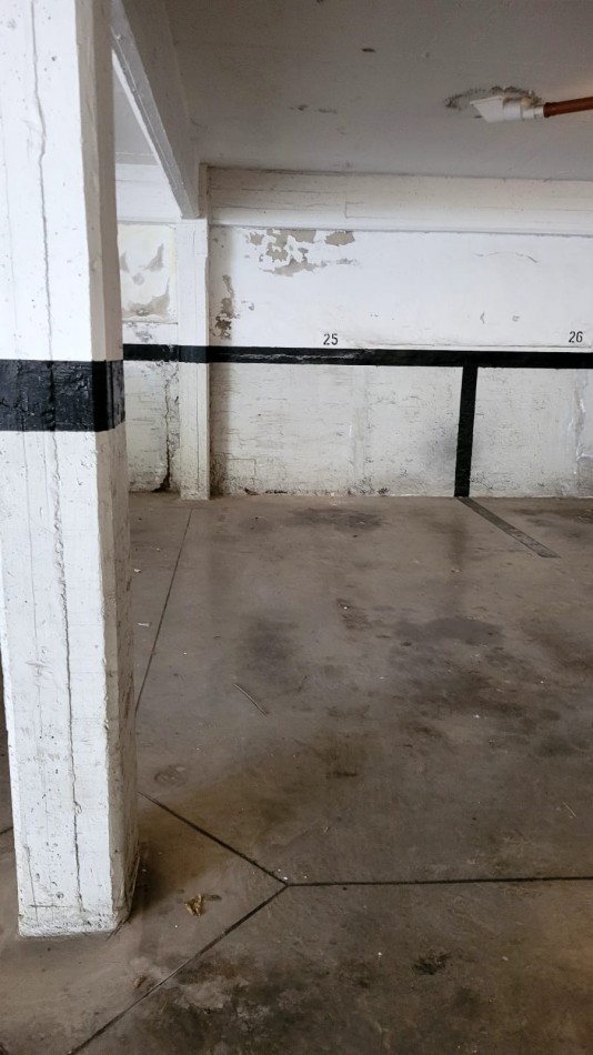 Oportunidad en Zona Guemes Luminoso 3 Amb. con Cochera Cubierta