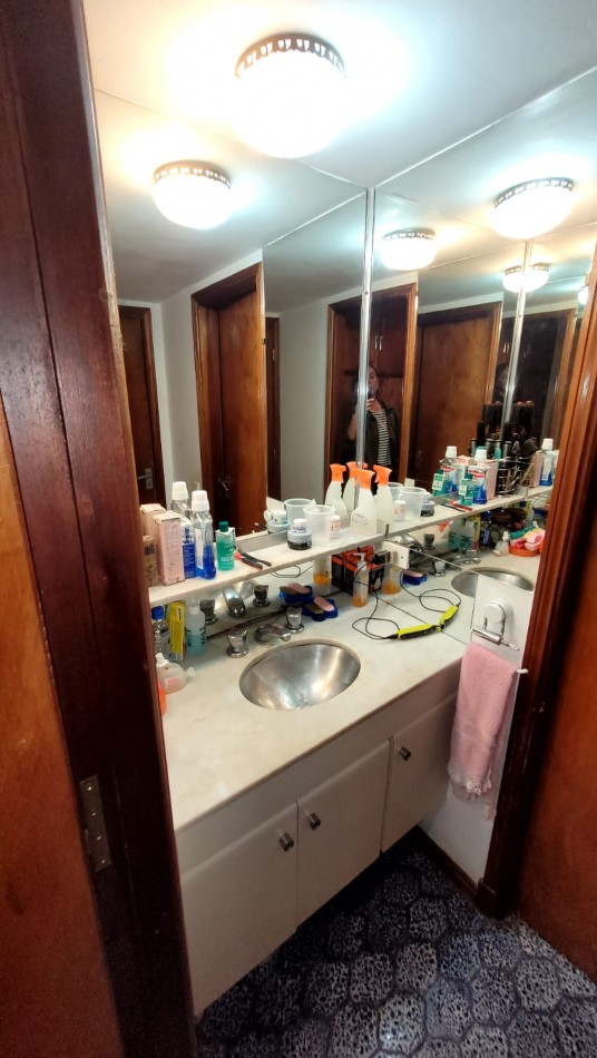 Amplio Depto 4 Amb. con Balcones Al Frente, Dependencia y Baulera