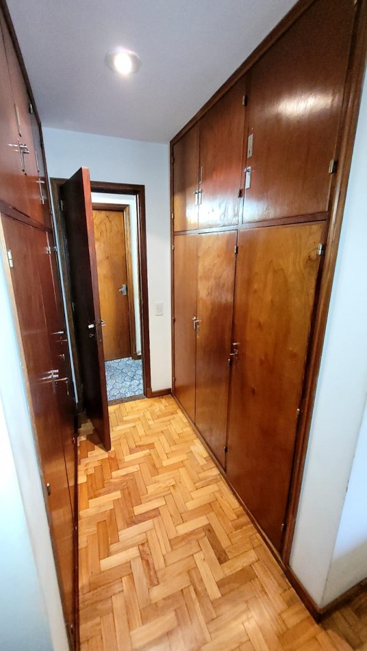 Amplio Depto 4 Amb. con Balcones Al Frente, Dependencia y Baulera