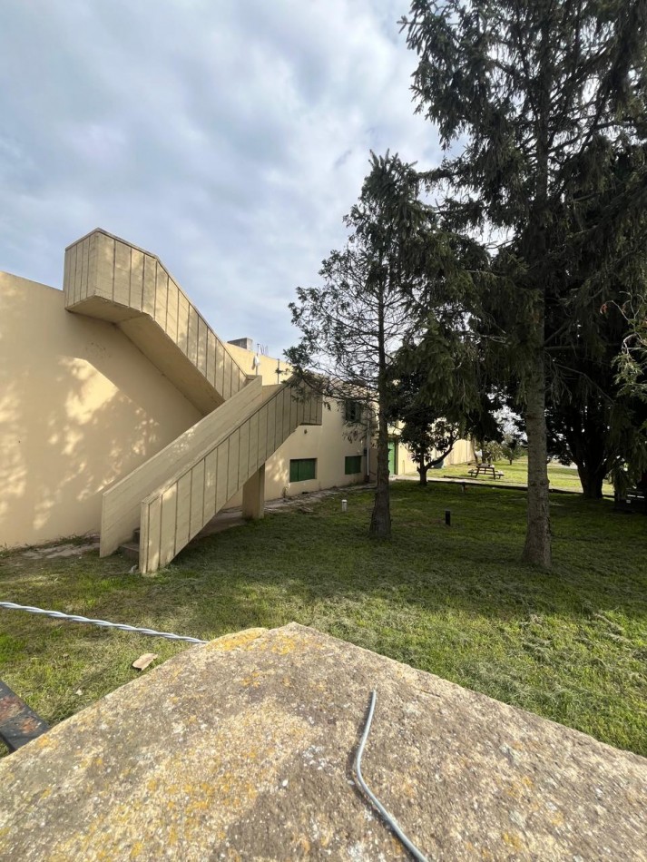 Venta Propiedad Inmejorable Ubicacion Comercial Gran Predio Con Galpones Y Oficinas