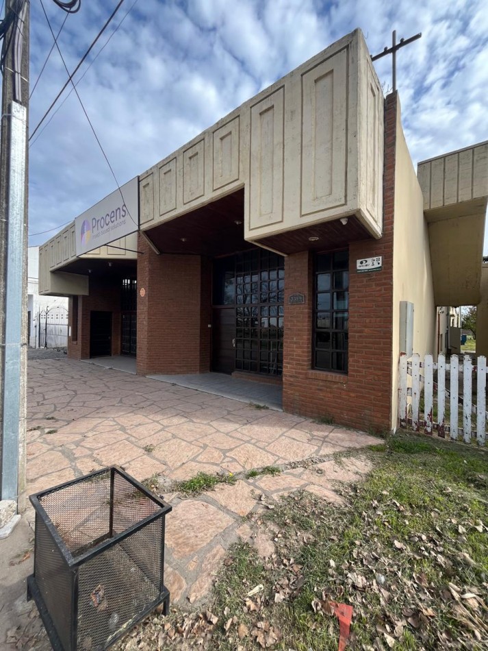 Venta Propiedad Inmejorable Ubicacion Comercial Gran Predio Con Galpones Y Oficinas