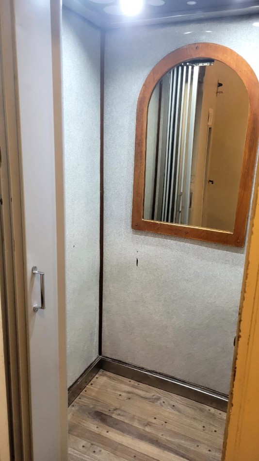 Departamento 3 ambientes Pleno Centro Patonal San martin con Balcon al frente