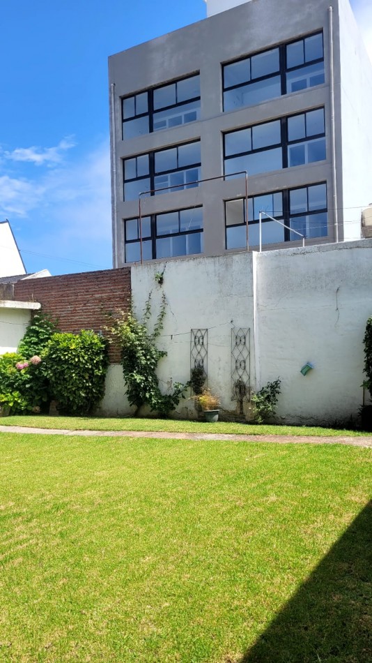 Casa Para Reciclar O Terreno Zona Comercial Juan B. Justo