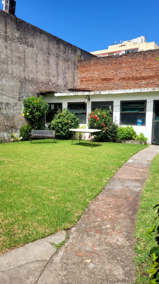 Casa Para Reciclar O Terreno Zona Comercial Juan B. Justo