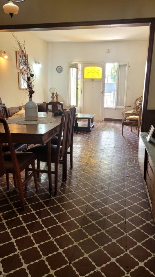 Casa Para Reciclar O Terreno Zona Comercial Juan B. Justo