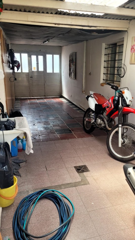 Casa Para Reciclar O Terreno Zona Comercial Juan B. Justo