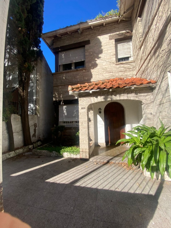 Casa Estilo Marplatense A Reciclar Gran Terreno En Zona Aldrey