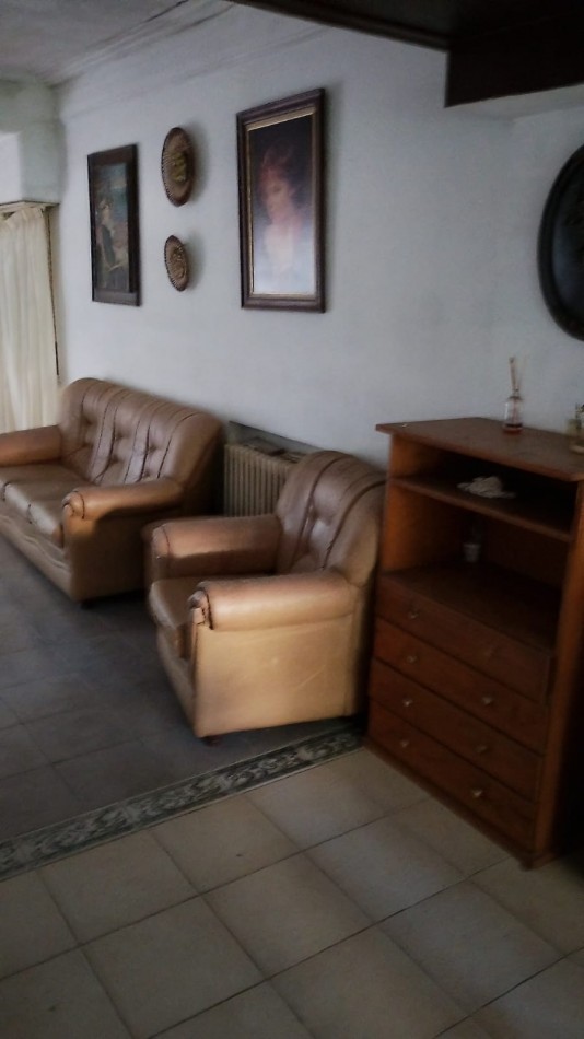 Casa Estilo Marplatense A Reciclar Gran Terreno En Zona Aldrey