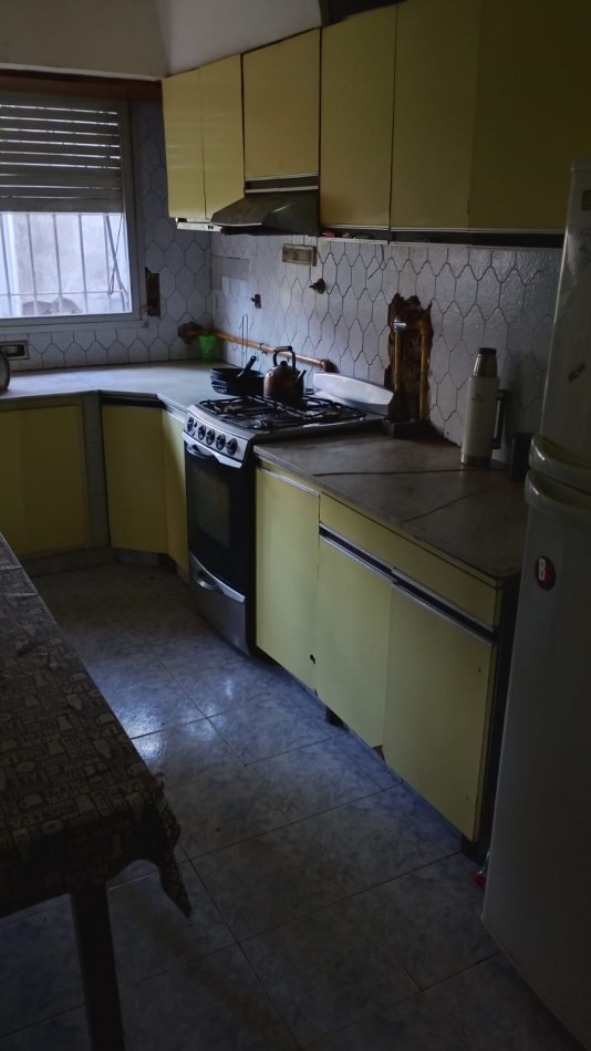 Casa Estilo Marplatense A Reciclar Gran Terreno En Zona Aldrey