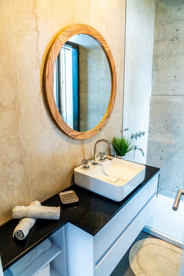 Casas Espejo En Acantilados A Metros Del Mar