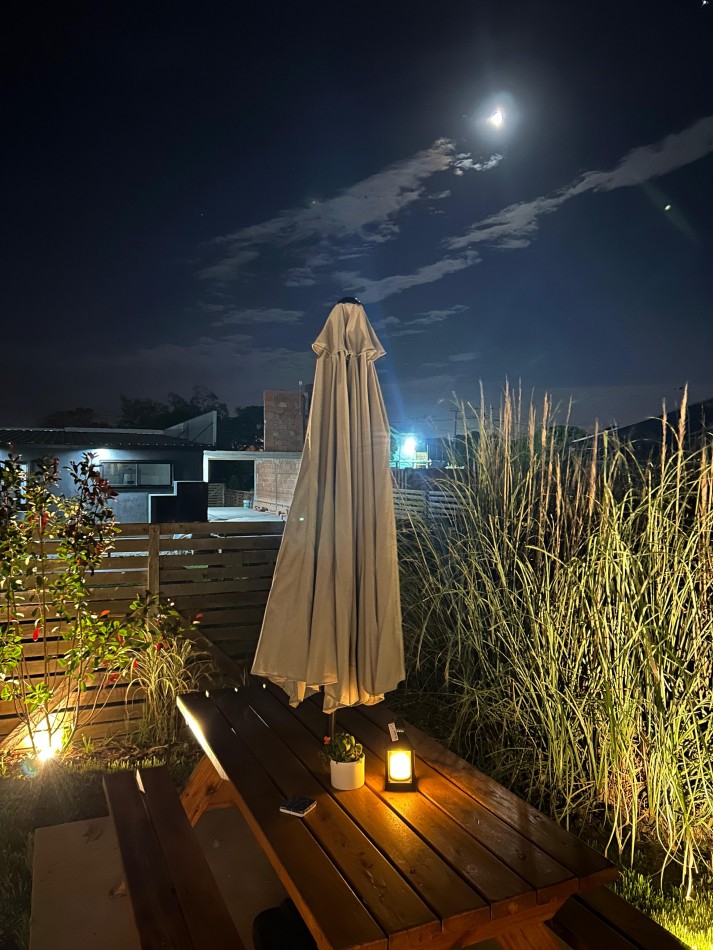 Casas Espejo En Acantilados A Metros Del Mar