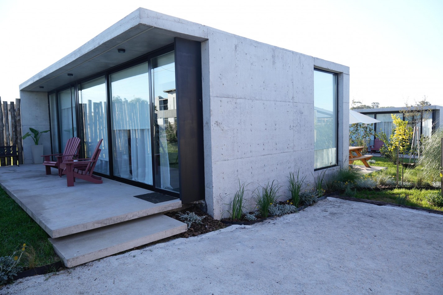 Casas Espejo En Acantilados A Metros Del Mar