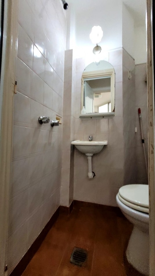 Departamento 4 Amb. Con Cochera En Plaza Colon