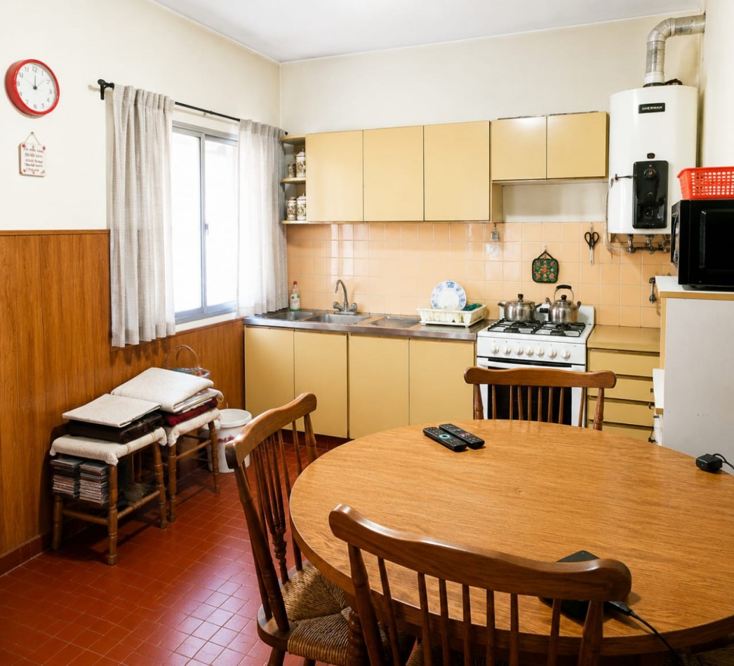 Departamento 4 amb. zona Macrocentro con Baulera