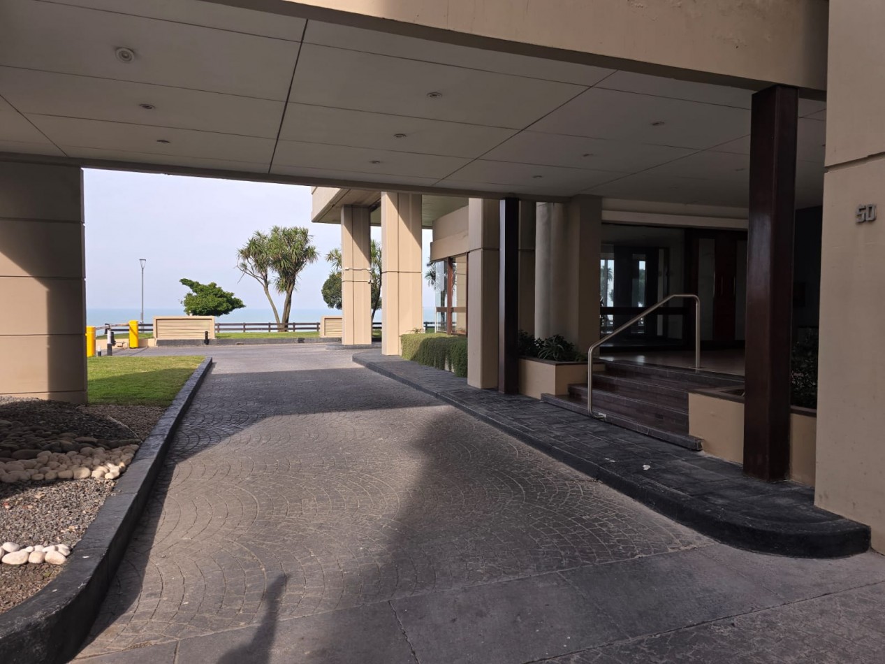 Exclusivo Departamento 3 Ambientes Frente Al Mar En Playa Grande
