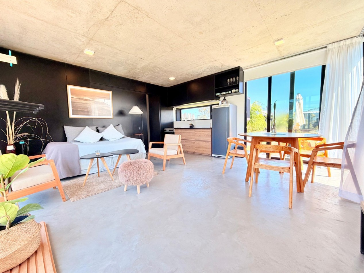 Casas Espejo En Acantilados A Metros Del Mar
