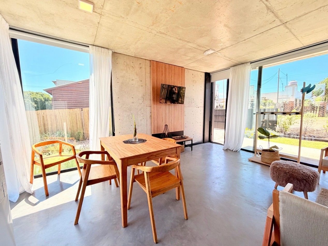 Casas Espejo En Acantilados A Metros Del Mar