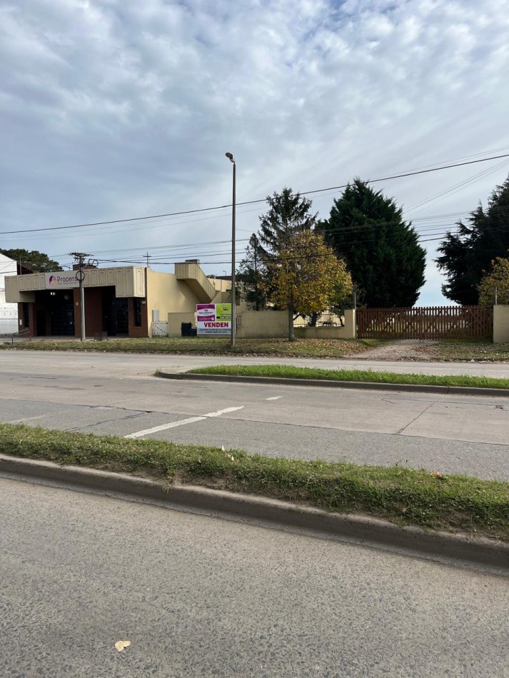 Venta Propiedad Inmejorable Ubicacion Comercial Gran Predio Con Galpones Y Oficinas