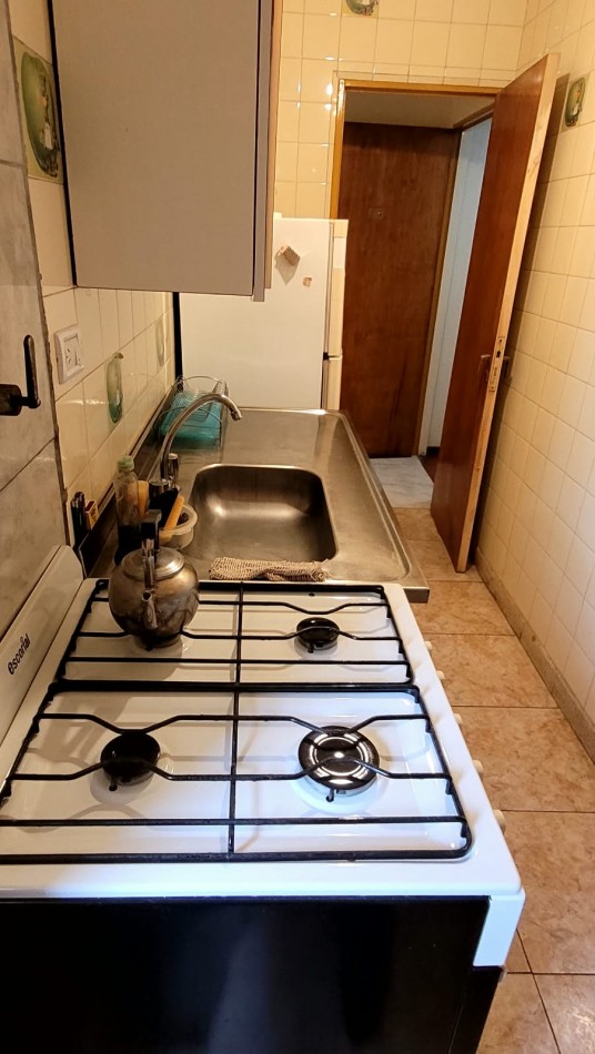 DEPARTAMENTO 2 AMBIENTES AL FRENTE CON BALCON - ALQUILER 24 MESES