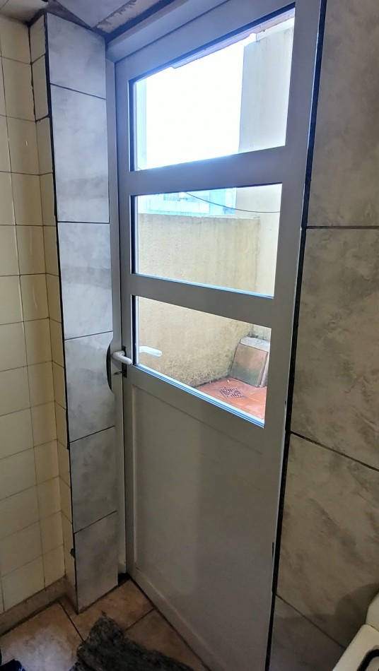 DEPARTAMENTO 2 AMBIENTES AL FRENTE CON BALCON - ALQUILER 24 MESES