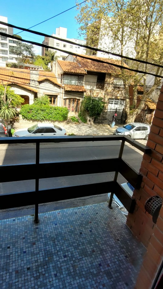 DEPARTAMENTO 2 AMBIENTES AL FRENTE CON BALCON - ALQUILER 24 MESES
