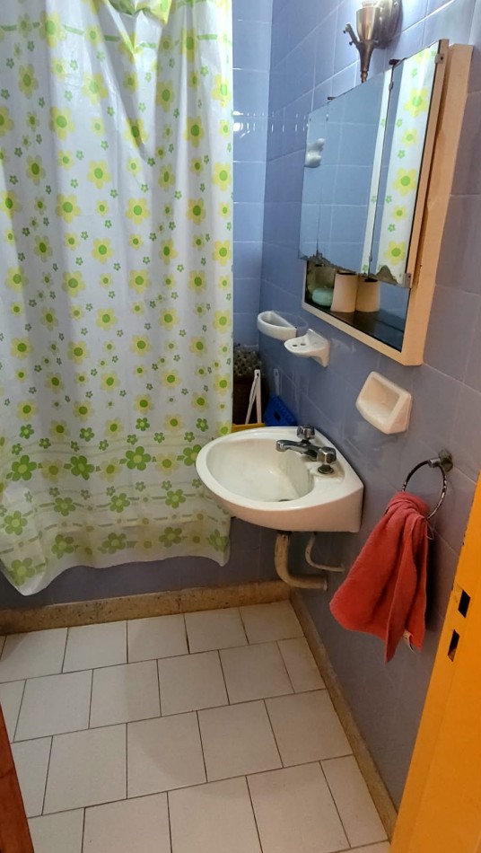 DEPARTAMENTO 2 AMBIENTES AL FRENTE CON BALCON - ALQUILER 24 MESES