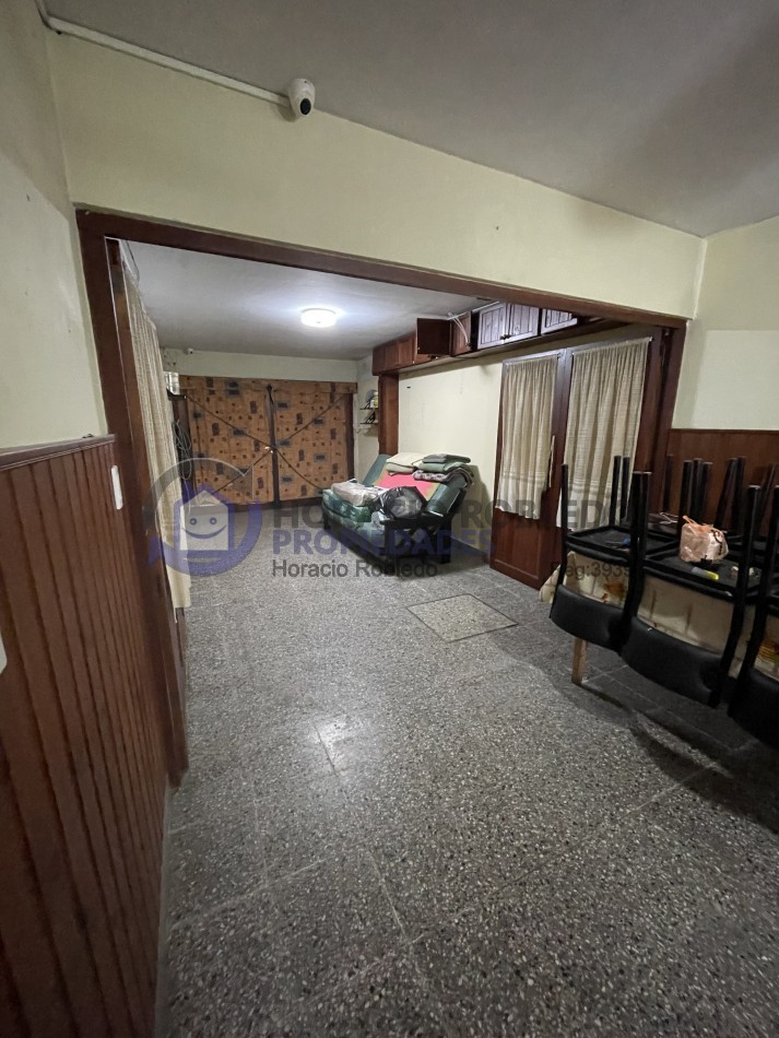 Casa PH - 5 ambientes y garage 
