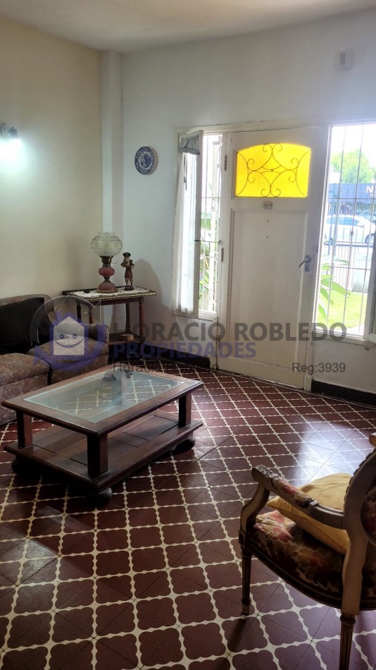 Casa Para Reciclar O Terreno Zona Comercial Juan B. Justo