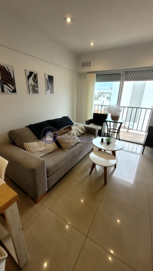 Departamento 3 ambientes con Balcon totalmente reciclado