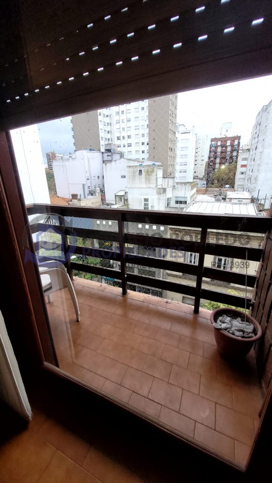 Amplio Depto 4 Amb. con Balcones Al Frente, Dependencia y Baulera