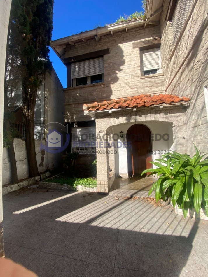 Casa Estilo Marplatense A Reciclar Gran Terreno En Zona Aldrey