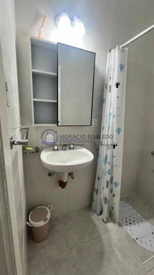 Hermoso Monoambiente con Balcon a la calle zona Shopping Aldrey