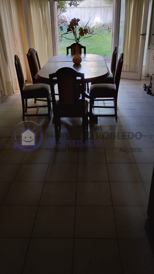 Casa Estilo Marplatense A Reciclar Gran Terreno En Zona Aldrey