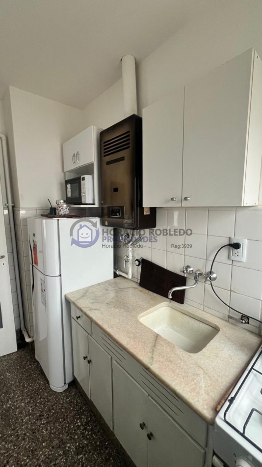 Hermoso Monoambiente con Balcon a la calle zona Shopping Aldrey