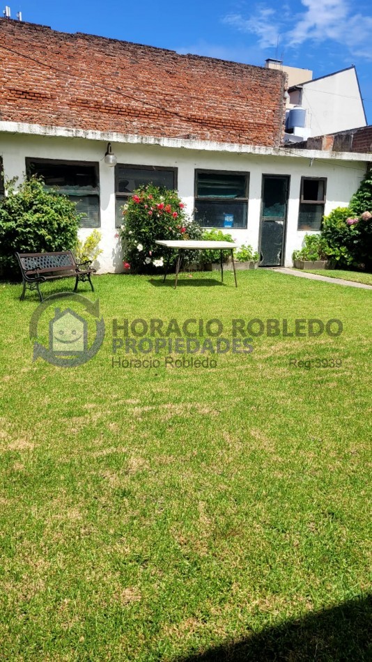 Casa Para Reciclar O Terreno Zona Comercial Juan B. Justo