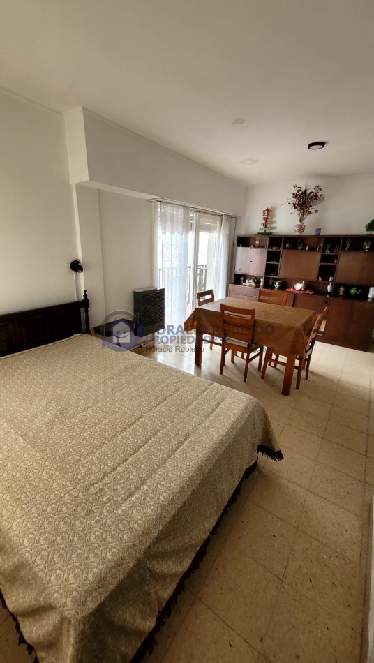 Hermoso Monoambiente con Balcon a la calle zona Shopping Aldrey