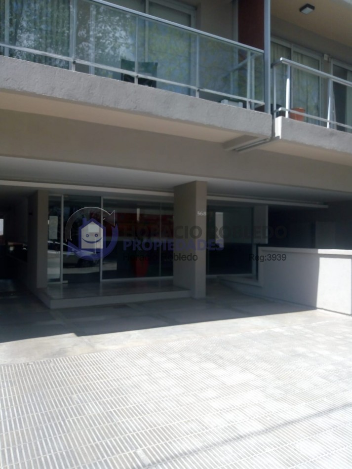 VENTA COCHERA B° POMPEYA . EDIFICIO LAS ALONDRAS II 