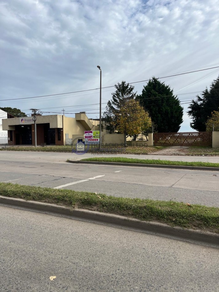 Venta Propiedad Inmejorable Ubicacion Comercial Gran Predio Con Galpones Y Oficinas