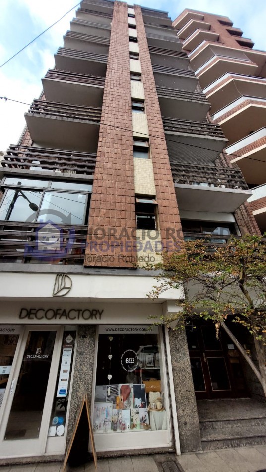 Amplio Depto 4 Amb. con Balcones Al Frente, Dependencia y Baulera