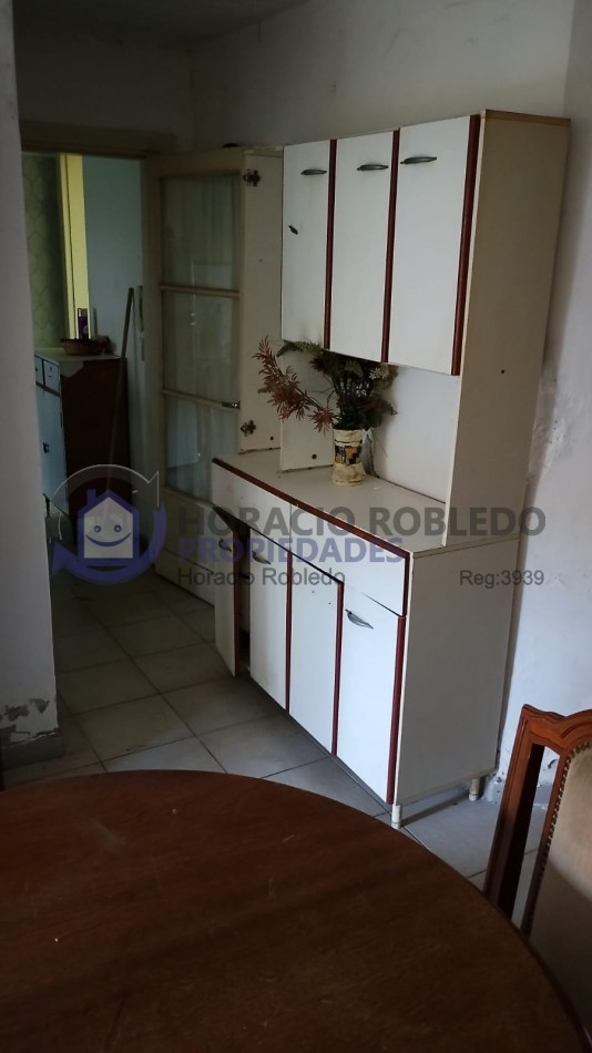 Casa Estilo Marplatense A Reciclar Gran Terreno En Zona Aldrey