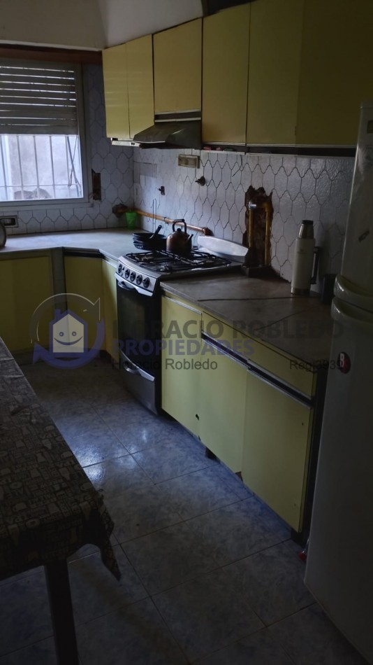 Casa Estilo Marplatense A Reciclar Gran Terreno En Zona Aldrey