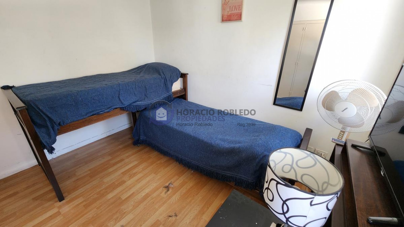 Alquiler temporario . Departamento · 3 Ambientes c/ cochera · zona Guemes.