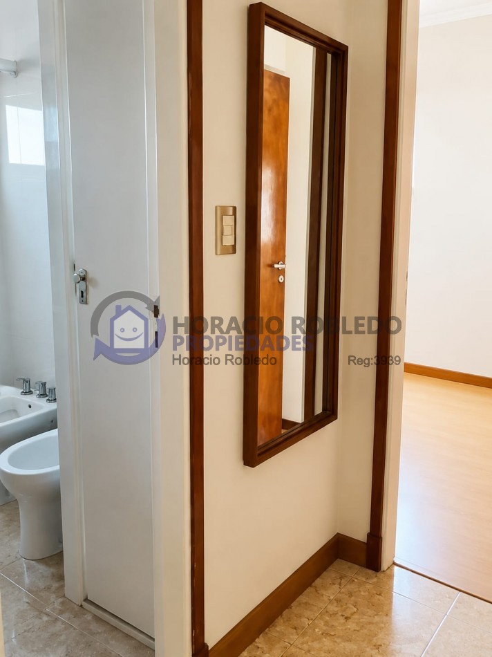 Impecable 3 amb. reciclado con balcon al frente y ammpli cochera cubierta