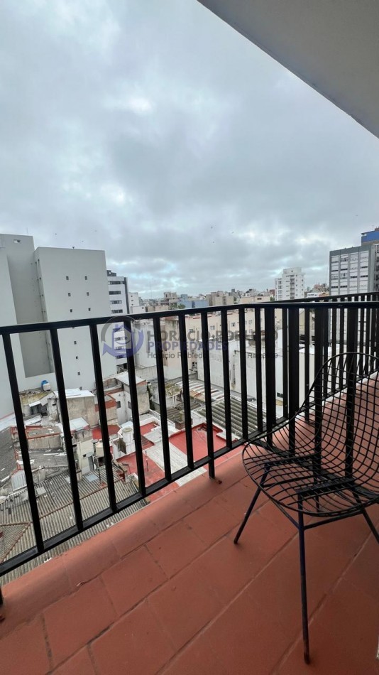 Hermoso Monoambiente con Balcon a la calle zona Shopping Aldrey