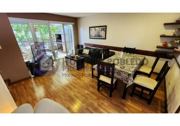 Alquiler temporario . Departamento · 3 Ambientes c/ cochera · zona Guemes.